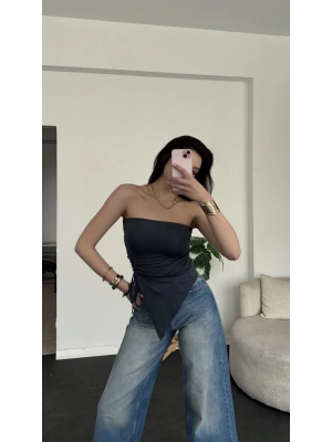 Antrasit Asimetrik Büzgülü Straplez Bluz