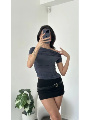 Antrasit Tek Omzu Düşük Büzgülü Basic Bluz