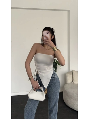 Beyaz Asimetrik Büzgülü Straplez Bluz