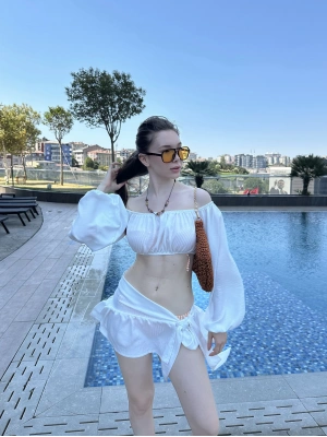 Beyaz Büstiyerli Pareo Takım