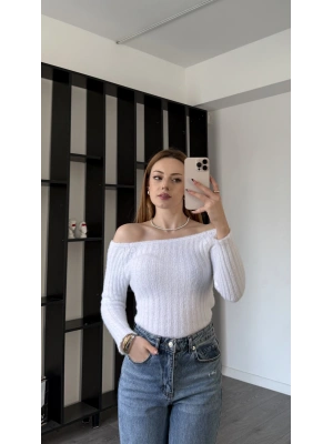 Beyaz Elena Madonna Yumoş Kazak