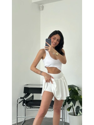 Beyaz İçi Şortlu Pileli Mini Etek