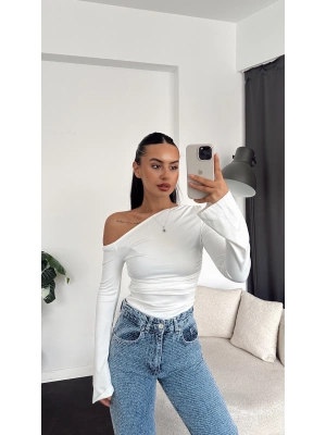Beyaz İspanyol Kol Tek Omuz Bluz