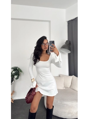 Beyaz Kare Yakalı İspanyol Elbise