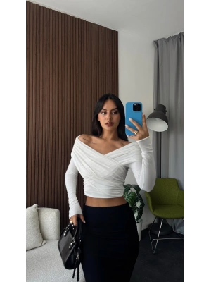 Beyaz Kruvaze Yaka Sandy Bluz