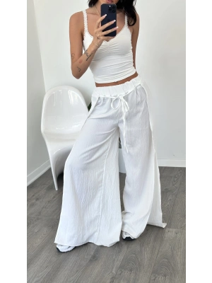 Ava Beyaz Yırtmaçlı Salaş Pantolon