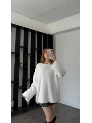 Beyaz Luffy Yumoş Kazak