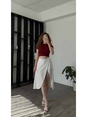 Beyaz Niky Şortlu Kruvaze Etek