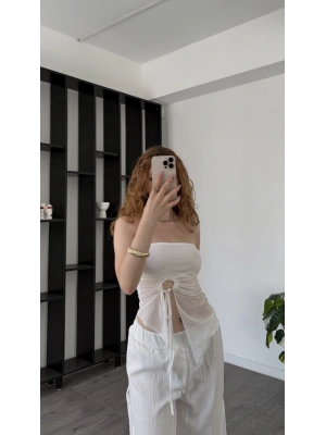 Beyaz Tül Asimetrik Büzgülü Bluz