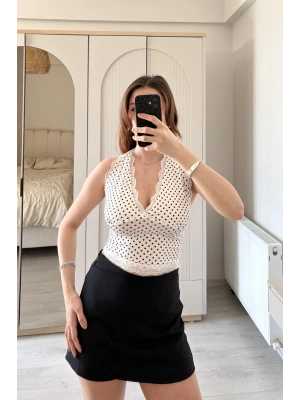 Bonny Beyaz Dantel Detay Puantiyeli V Yaka Bluz