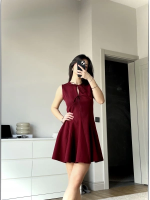 Bordo Fiyonk Detaylı Kloş Elbise