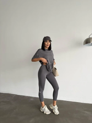 Antrasit Tshirt & Tayt Marka 2’li Takım