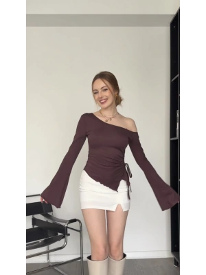 Kahve Merinda Bağcıklı Asimetrik Bluz