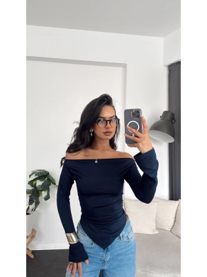 Lacivert Kayık Yakalı Asimetrik Bluz