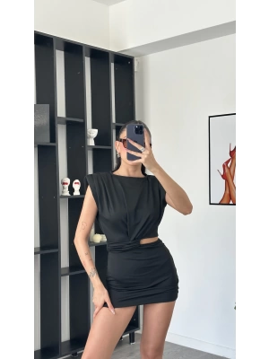Lucia Siyah Bel Detay Vatkalı Elbise