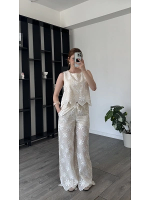 Luva Ekru Çiçek Aplikeli Takım