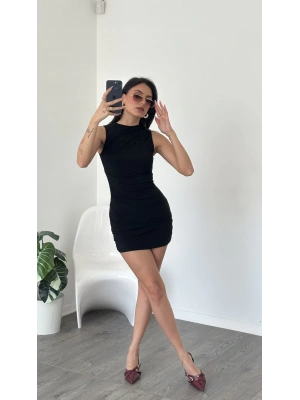 Noa Siyah Kolsuz Basic Mini Elbise