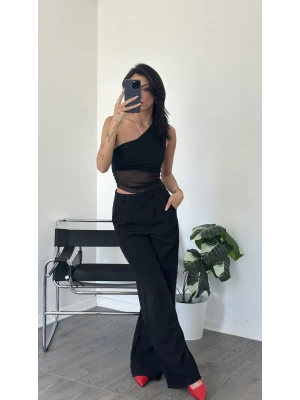 Sely Siyah Asimetrik Tül Detay Bluz