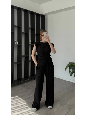 Serena Siyah Asimetrik Kesimli Vatkalı Takım