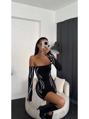 Siyah Alev Desen Madonna Yaka Mini Elbise
