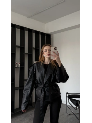 Siyah Anja Tasarım Kuşaklı Deri Ceket