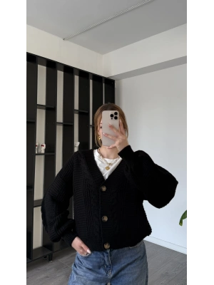 Siyah Brooke Örgü Triko Hırka