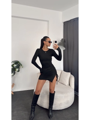 Siyah Büzgülü Asimetrik Elbise