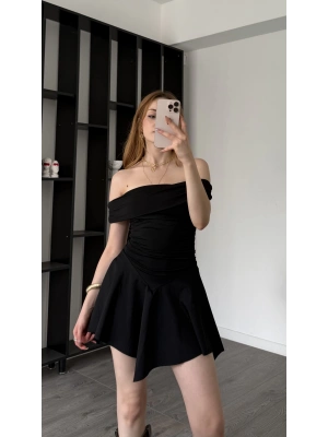 Siyah Calista Madonna Yaka Elbise