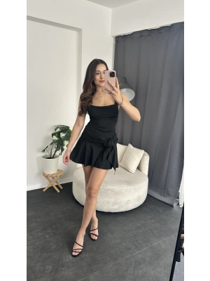 Siyah Kuşak Detaylı Önden Bağlamalı Askılı Elbise