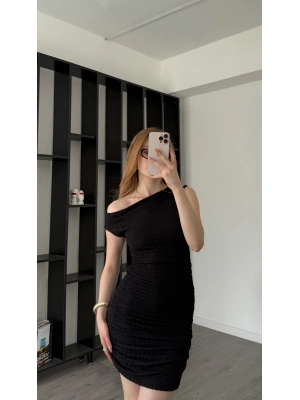 Siyah Melys Bürümcük Düşük Omuzlu Elbise