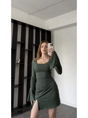 Yeşil Juliet Volan Kollu Bağcık Sırtlı Elbise