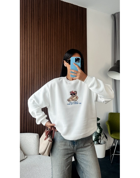 Beyaz Ayıcık İşlemeli Sweatshirt