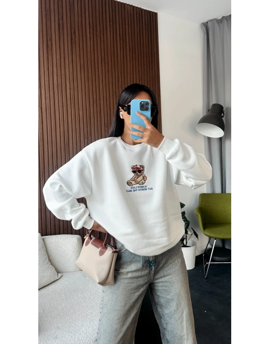 Beyaz Ayıcık İşlemeli Sweatshirt