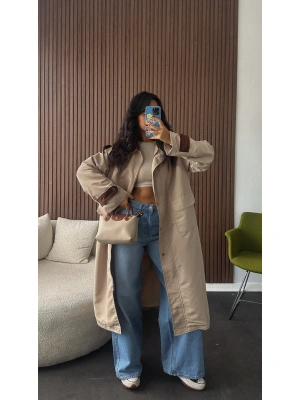 Krem Kadife Yaka ve Manşet Detaylı Viral Trençkot