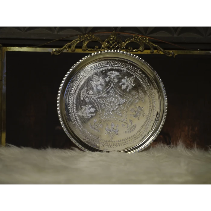 BAKIR TEPSİ YUVARLAK DESENLİ MODEL GÜMÜŞ RENK 35CM