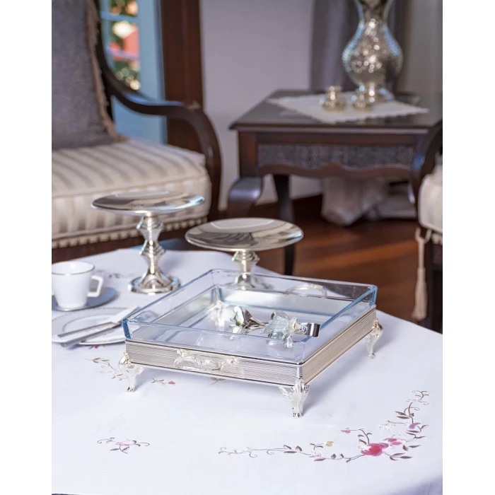 GÜMÜŞ KAPLAMA KARE CAMLI SERVİSLİK NO:2