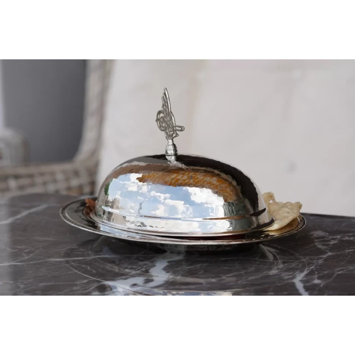 BAKIR SUNUMLUK KAPAKLI OVAL GÜMÜŞ RENK 30cm