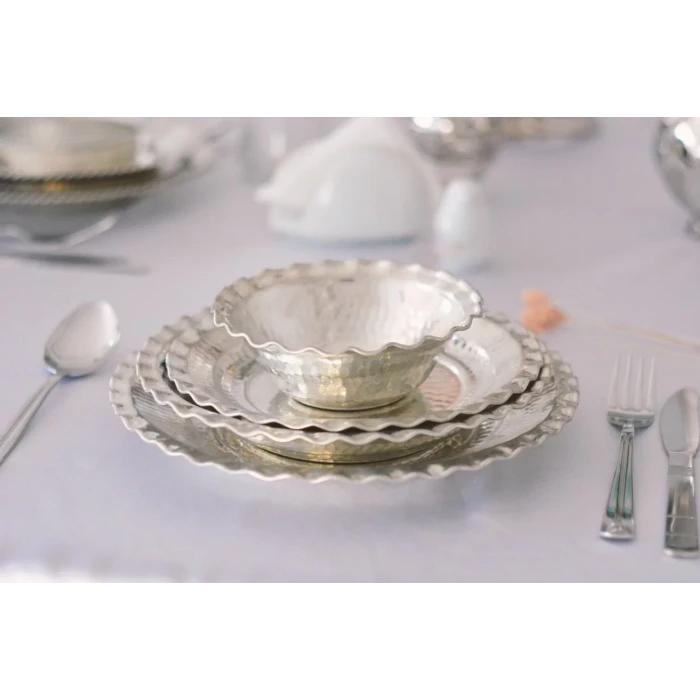 BAKIR YEMEK TAKIMI GENİŞ KIVRIMLI MODEL (12 KİŞİLİK)