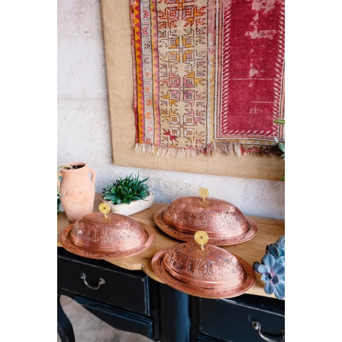 BAKIR SUNUMLUK KAPAKLI OYMA NAKIŞLI 30 cm Mat Bakır