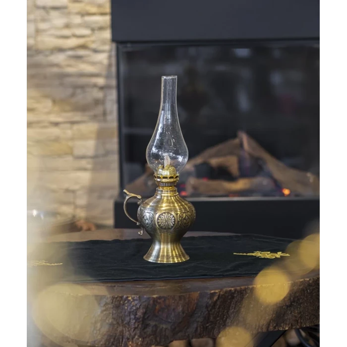 PİRİNÇ GAZ LAMBASI OYMA İŞLEMELİ MODEL