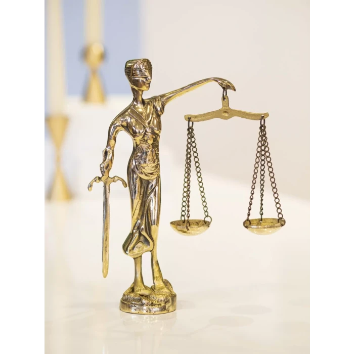 PİRİNÇ DÖKÜM ADALET HEYKELİ (THEMIS HEYKELİ)