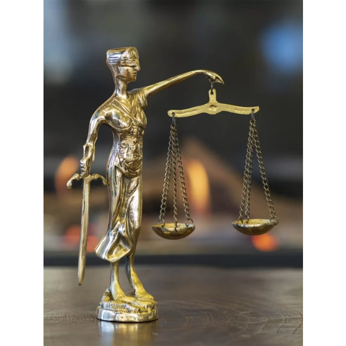 PİRİNÇ DÖKÜM ADALET HEYKELİ (THEMIS HEYKELİ)