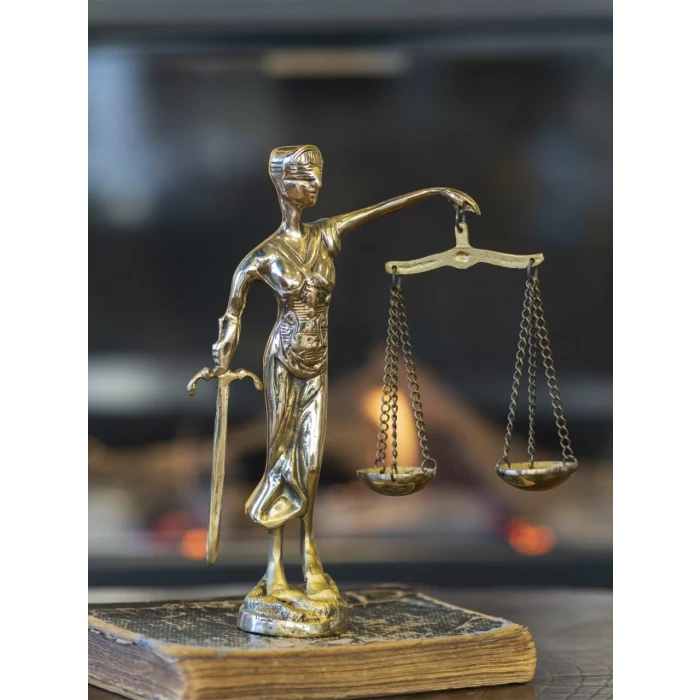 PİRİNÇ DÖKÜM ADALET HEYKELİ (THEMIS HEYKELİ)