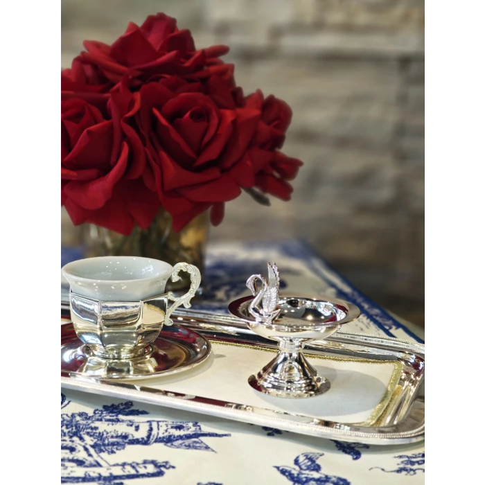 GÜMÜŞ KAPLAMA LOKUMLUK KUĞU DETAYLI BOMBELİ FORM 1 ADET