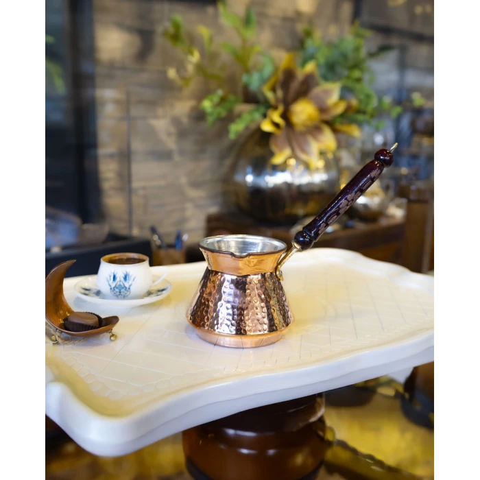 BAKIR CEZVE ÇEKİÇ DÖVME TOMBUL MODEL BAKIR RENK 4 KİŞİLİK