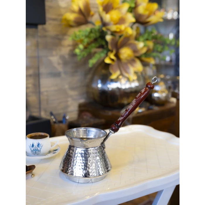 BAKIR CEZVE ÇEKİÇ DÖVME TOMBUL MODEL GÜMÜŞ RENK 6 KİŞİLİK