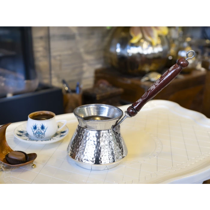 BAKIR CEZVE ÇEKİÇ DÖVME TOMBUL MODEL GÜMÜŞ RENK 6 KİŞİLİK