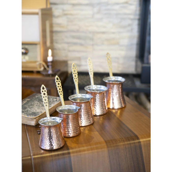 BAKIR CEZVE KLASİK ÇEKİÇ DÖVME MODEL BAKIR RENK 1 KİŞİLİK