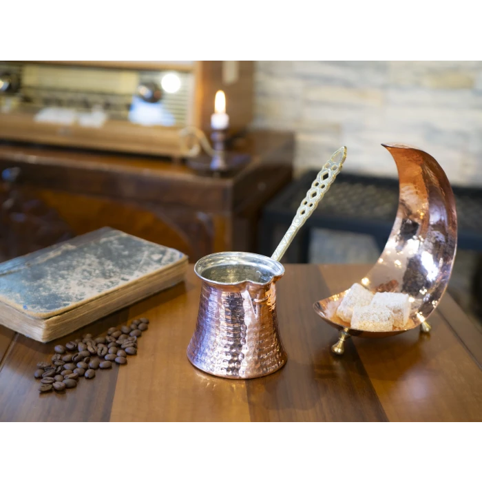 BAKIR CEZVE KLASİK ÇEKİÇ DÖVME MODEL BAKIR RENK 2 KİŞİLİK