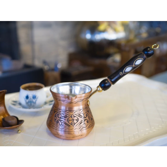 BAKIR CEZVE SEDEF KULPLU İŞLEMELİ TOMBAK MODEL MAT BAKIR RENK 7 KİŞİLİK